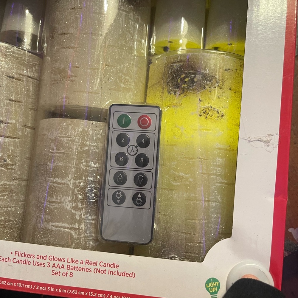 Set of 8 Flameless LED Candles with Remote - Picture 2 of 3